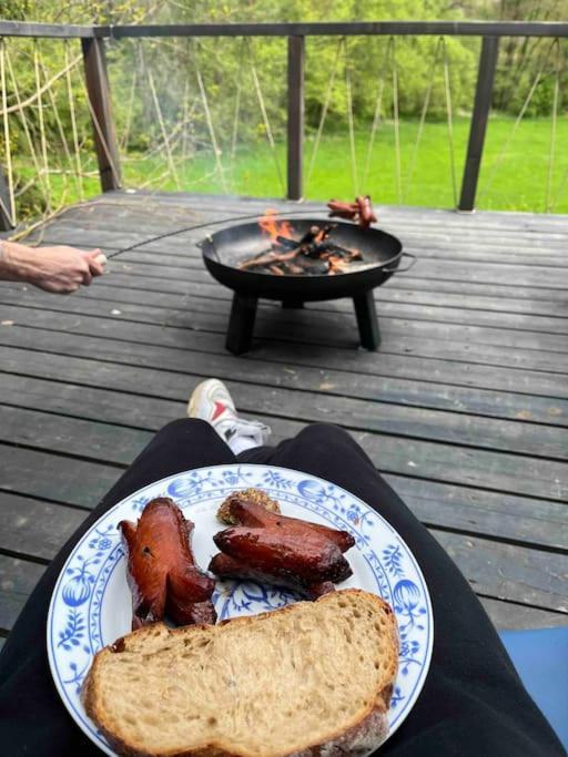 Městečko Chata Na Polosamote Se Saunou 빌라 외부 사진